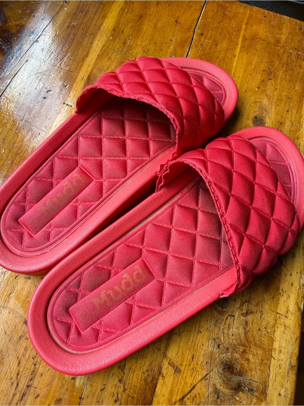 Red slides - Picture 4 of 8